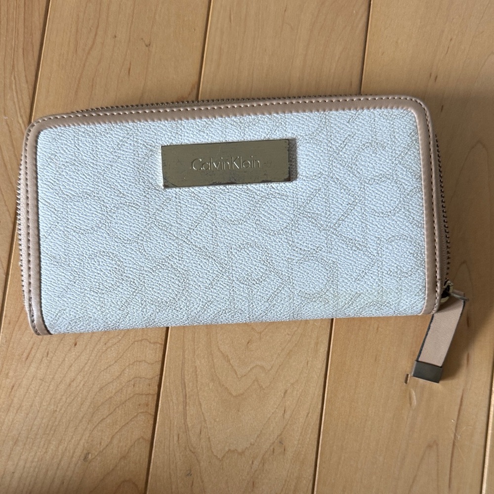 Calvin Klein Light Beige and Cream Zip Wallet